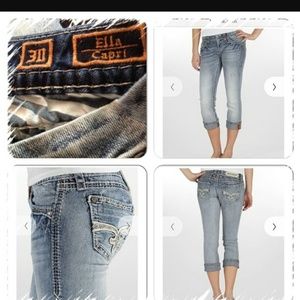 Rock Revival Crop Capri Size 30 EUC